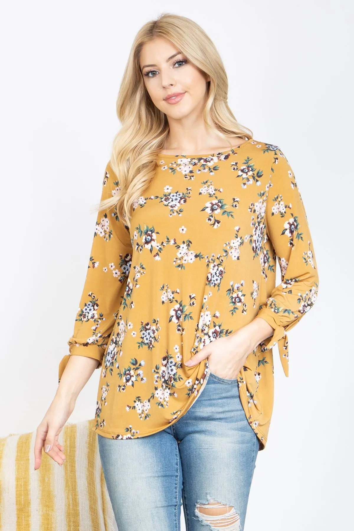 Floral Quarter Tie Knot Detail Sleeve Top